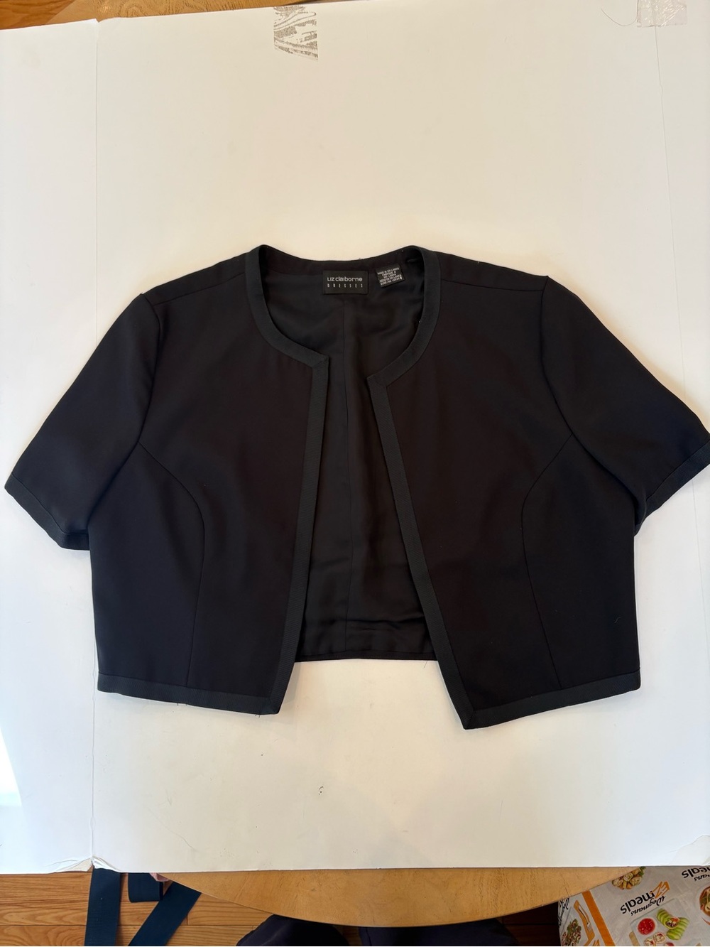 Liz Claiborne Black Short-Sleeve Cropped Open-Front Jacket-see photos for size